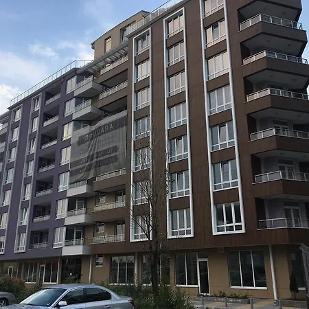 Paradise Center Apartment *